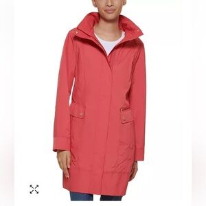 Cole Haan Packable Hooded Water-Resistant Raincoat coral size M retail $359